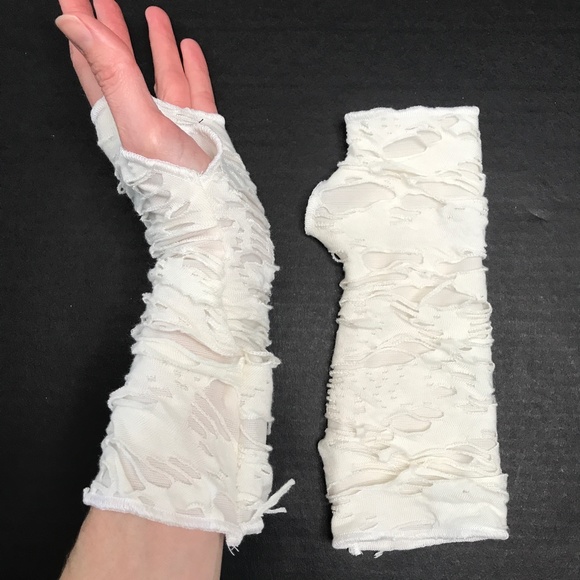 White Mummy Gloves Mens Hand Covers Bandage Arm Covers Ghost Zombie Ripped Biker - Picture 4 of 6